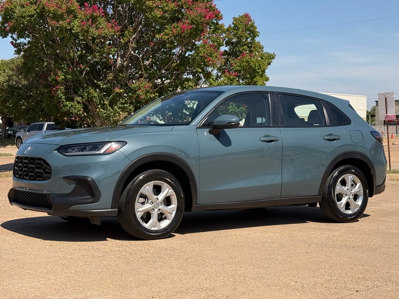 Honda HR-V Vehicle Full-screen Gallery Image 02
