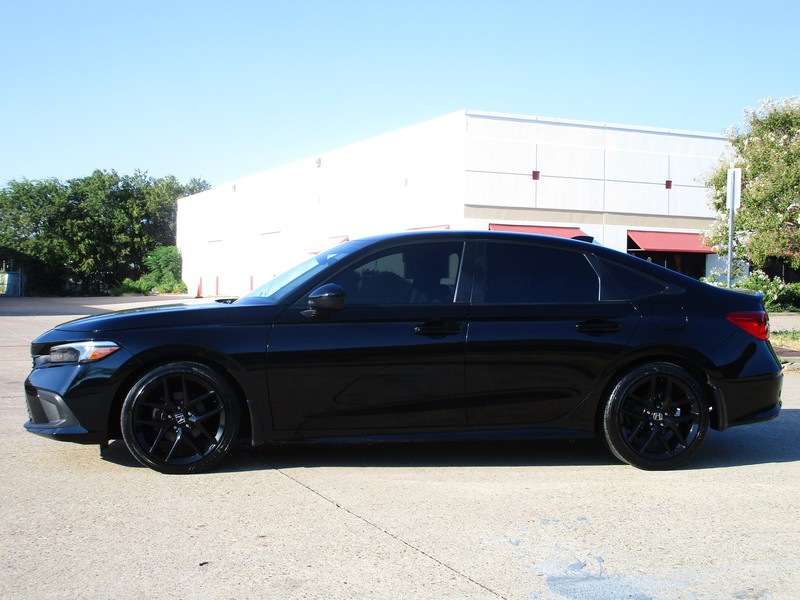 Honda Civic Sedan Vehicle Full-screen Gallery Image 03
