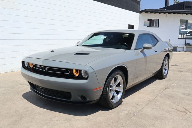 more details - dodge challenger