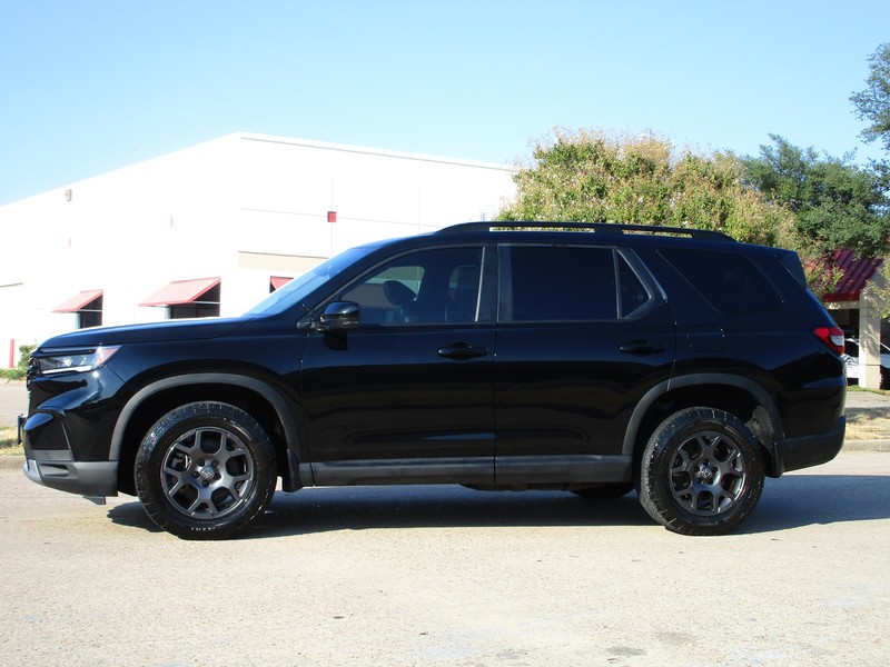 Honda Pilot Vehicle Full-screen Gallery Image 03