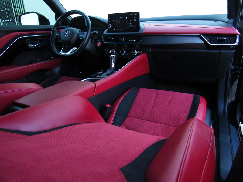 Acura ADX Vehicle Full-screen Gallery Image 01