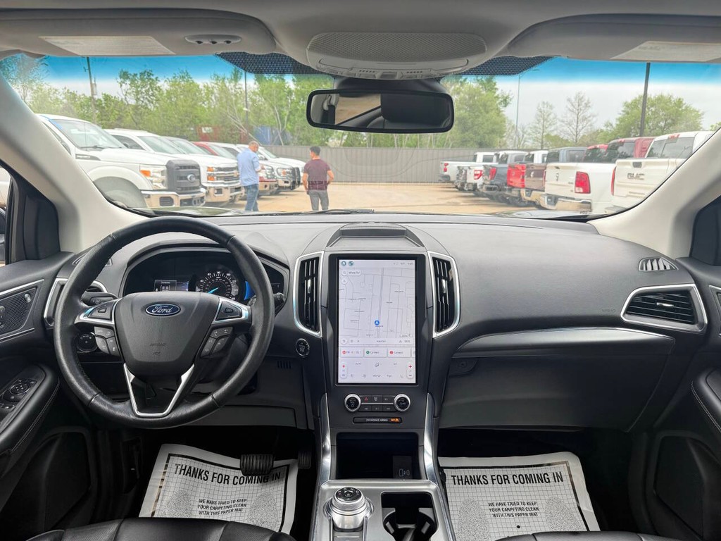 Ford Edge Vehicle Full-screen Gallery Image 17