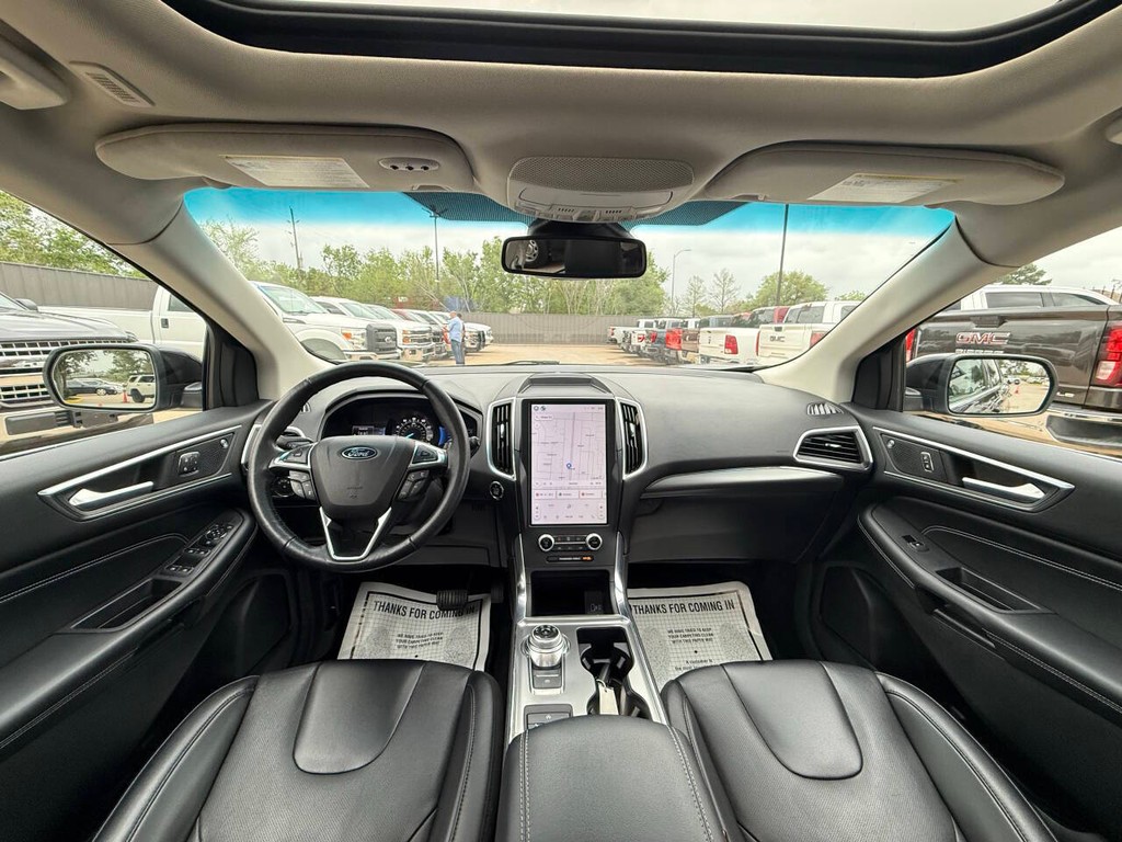 Ford Edge Vehicle Full-screen Gallery Image 18