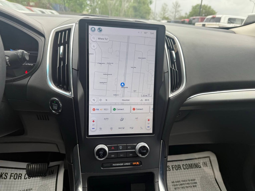 Ford Edge Vehicle Full-screen Gallery Image 24