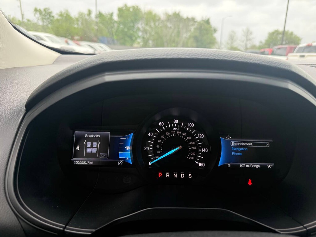 Ford Edge Vehicle Full-screen Gallery Image 32