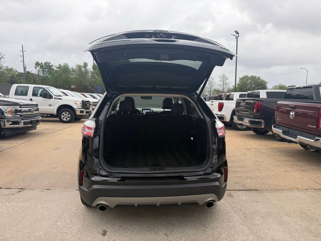 Ford Edge Vehicle Full-screen Gallery Image 36