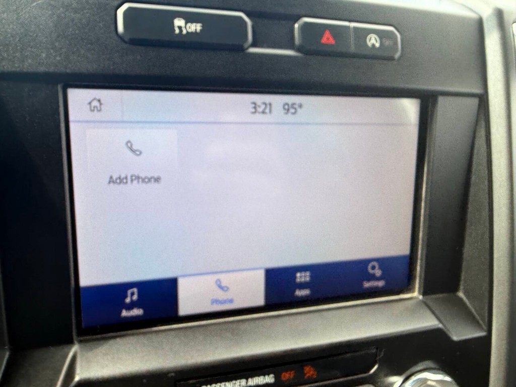 Ford F-150 Vehicle Full-screen Gallery Image 25