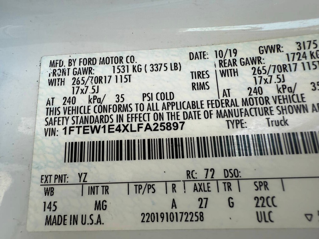 Ford F-150 Vehicle Full-screen Gallery Image 32