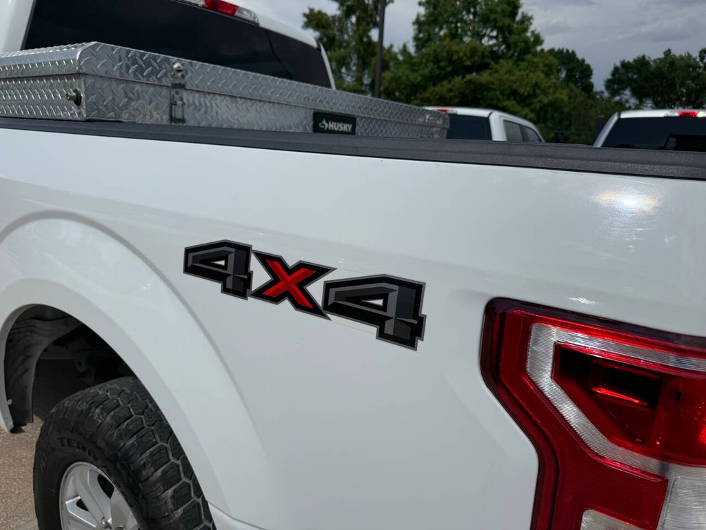 Ford F-150 Vehicle Full-screen Gallery Image 35