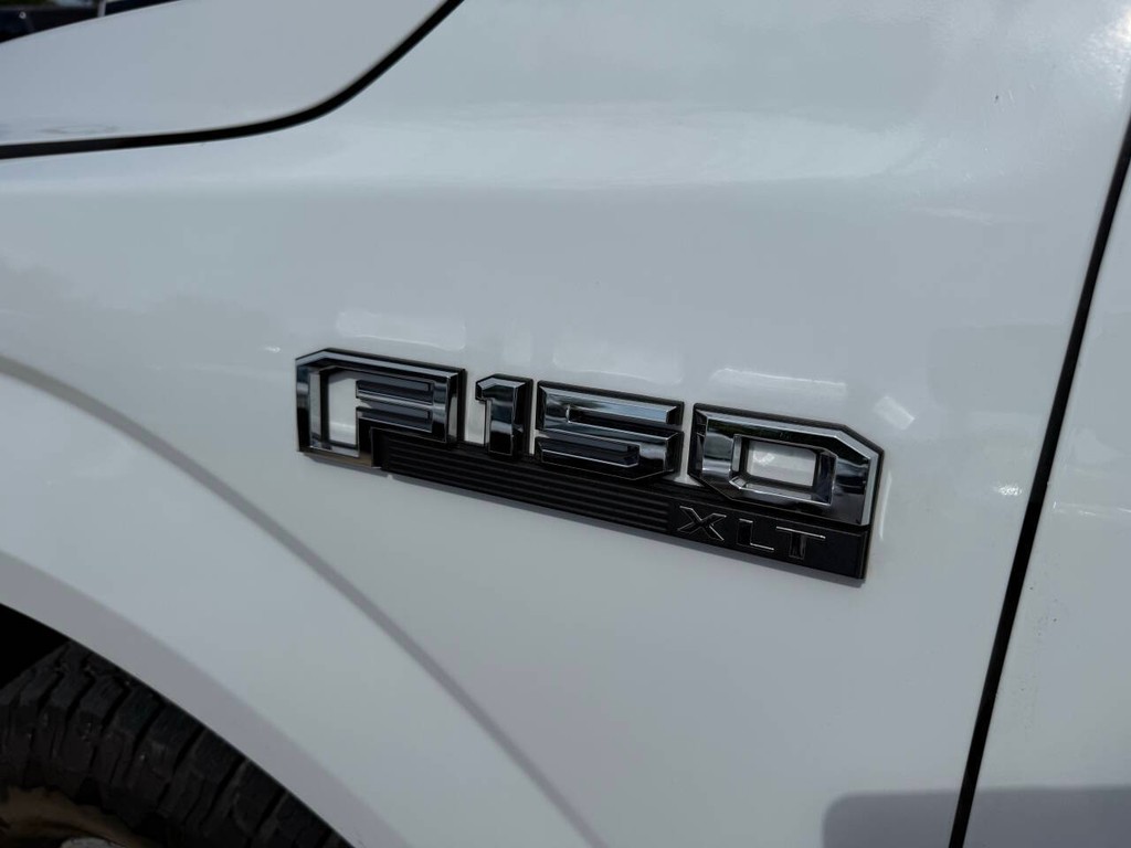 Ford F-150 Vehicle Full-screen Gallery Image 36