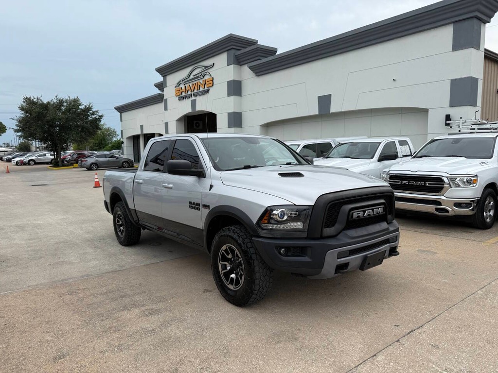 Ram 1500 Vehicle Full-screen Gallery Image 02