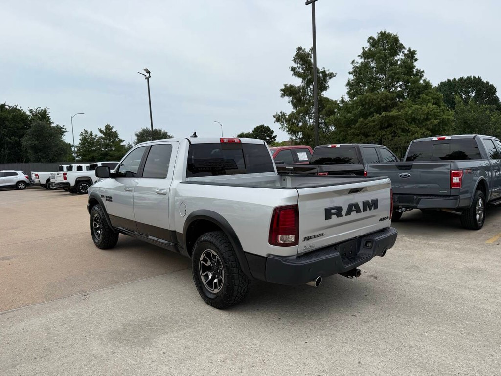 Ram 1500 Vehicle Full-screen Gallery Image 04