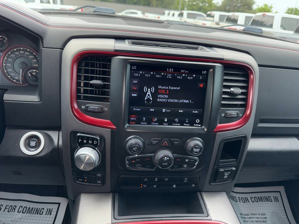 Ram 1500 Vehicle Full-screen Gallery Image 22