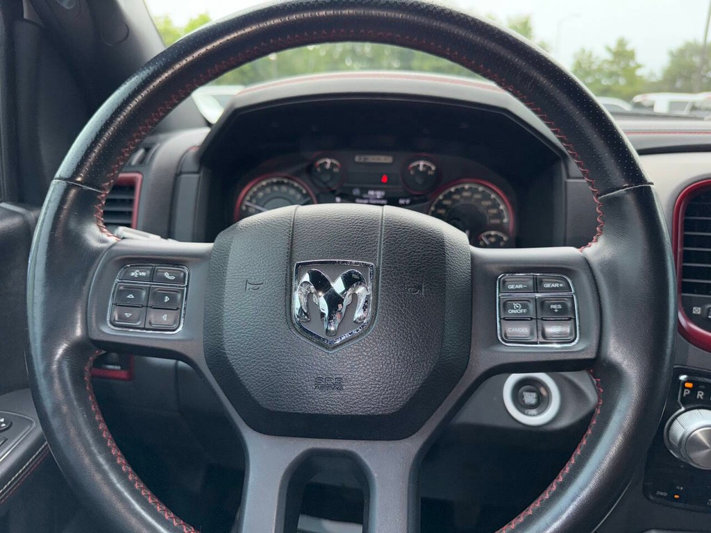 Ram 1500 Vehicle Full-screen Gallery Image 23