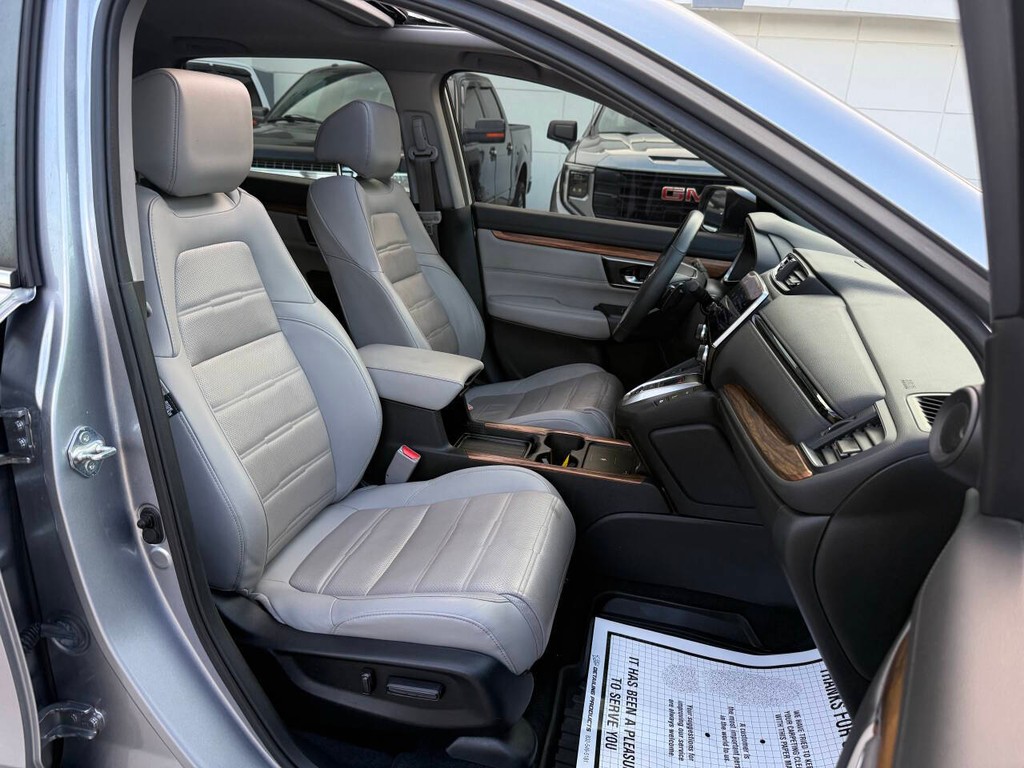 Honda CR-V Hybrid Vehicle Full-screen Gallery Image 10