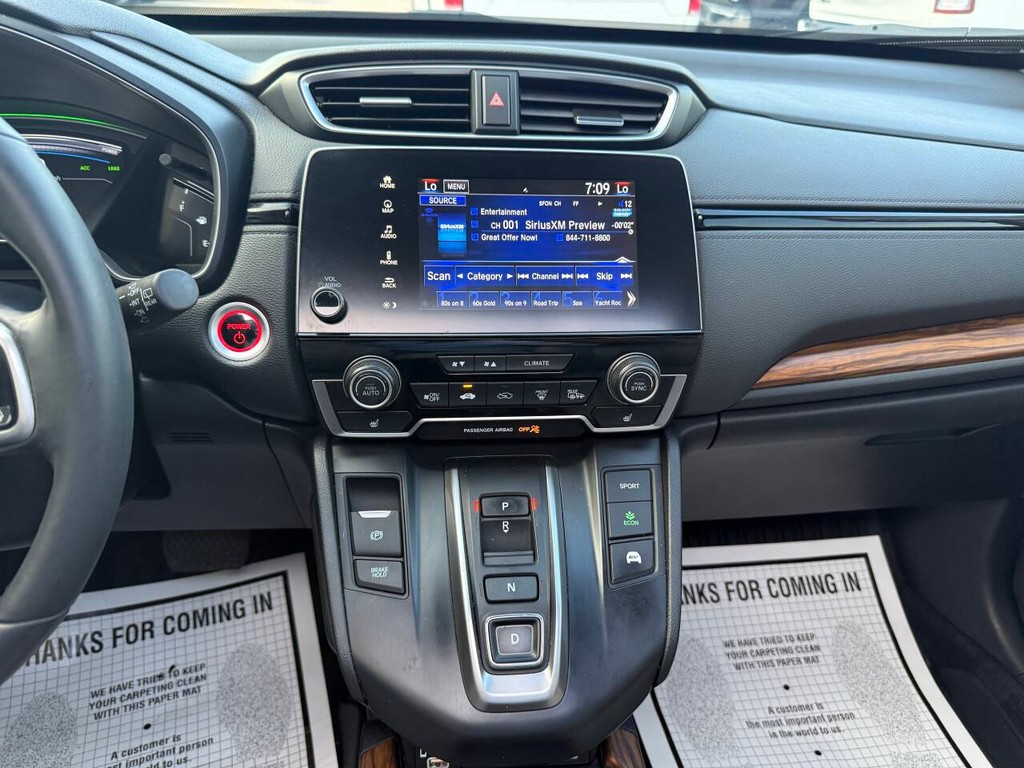 Honda CR-V Hybrid Vehicle Full-screen Gallery Image 24