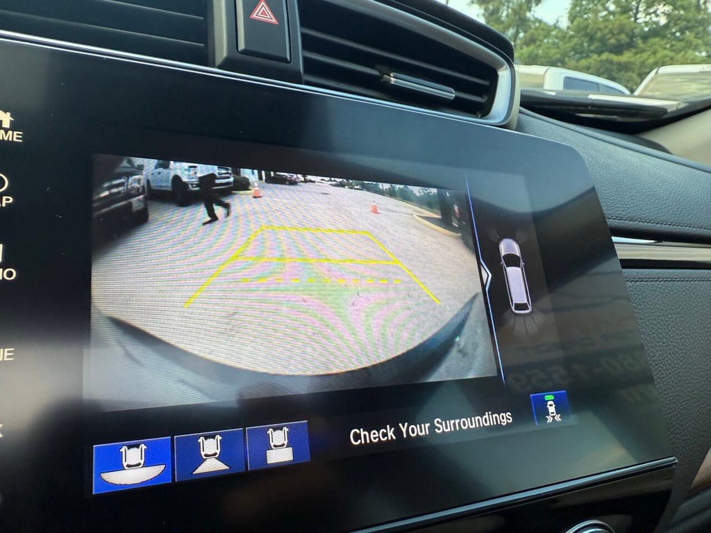 Honda CR-V Hybrid Vehicle Full-screen Gallery Image 26