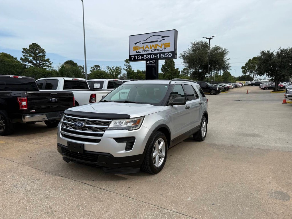 Ford Explorer Vehicle Full-screen Gallery Image 45