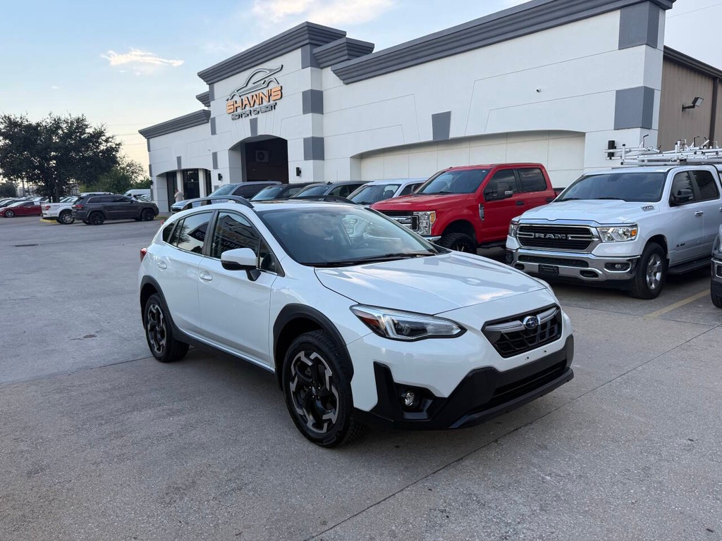 Subaru Crosstrek Vehicle Full-screen Gallery Image 02