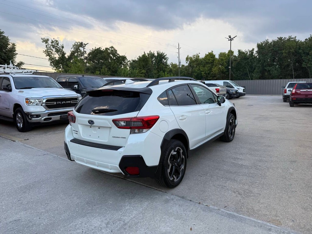 Subaru Crosstrek Vehicle Full-screen Gallery Image 05