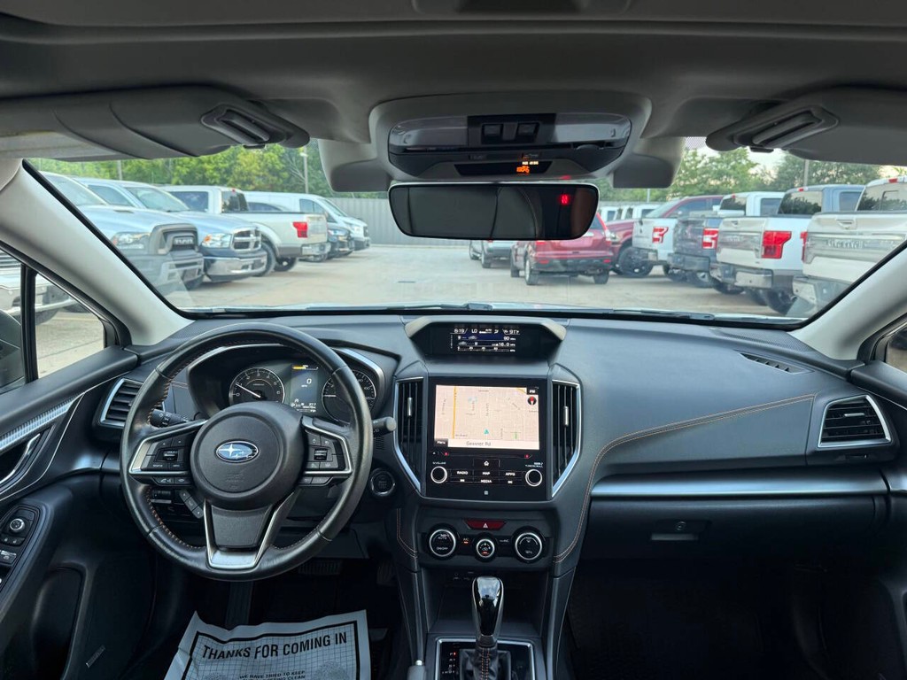 Subaru Crosstrek Vehicle Full-screen Gallery Image 17