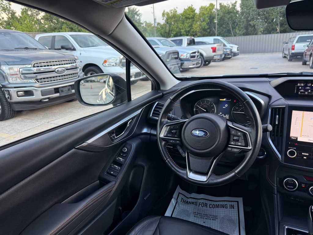 Subaru Crosstrek Vehicle Full-screen Gallery Image 19