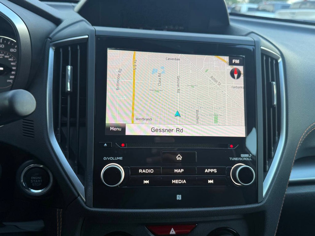 Subaru Crosstrek Vehicle Full-screen Gallery Image 26