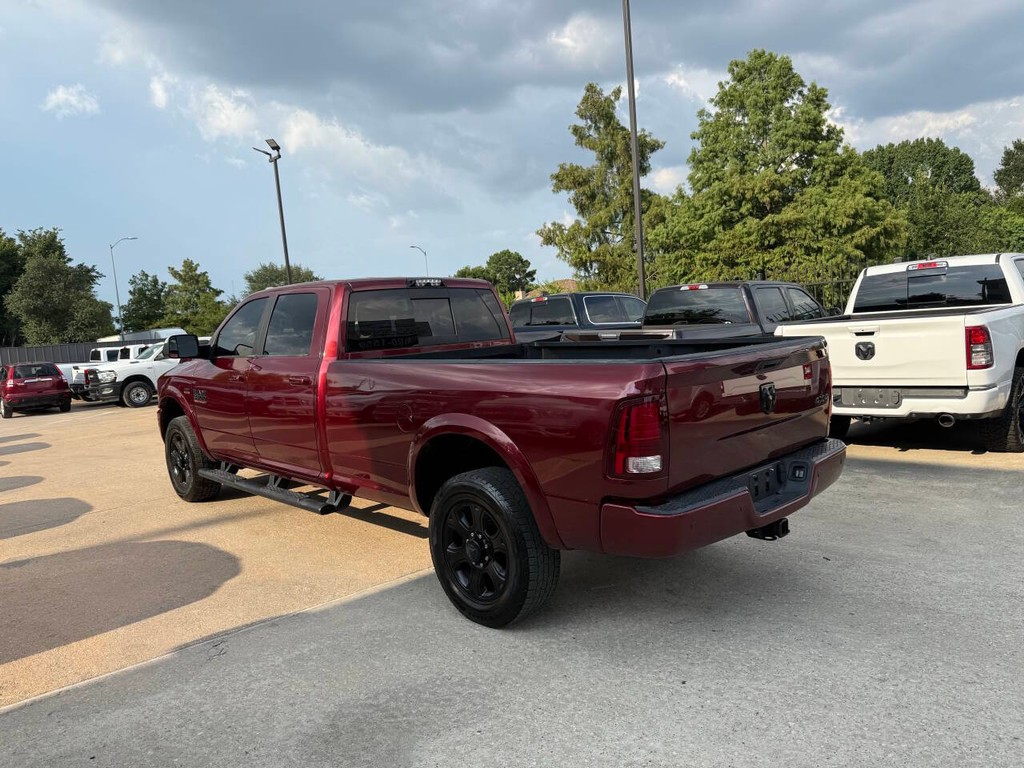 Ram 3500 Vehicle Full-screen Gallery Image 04