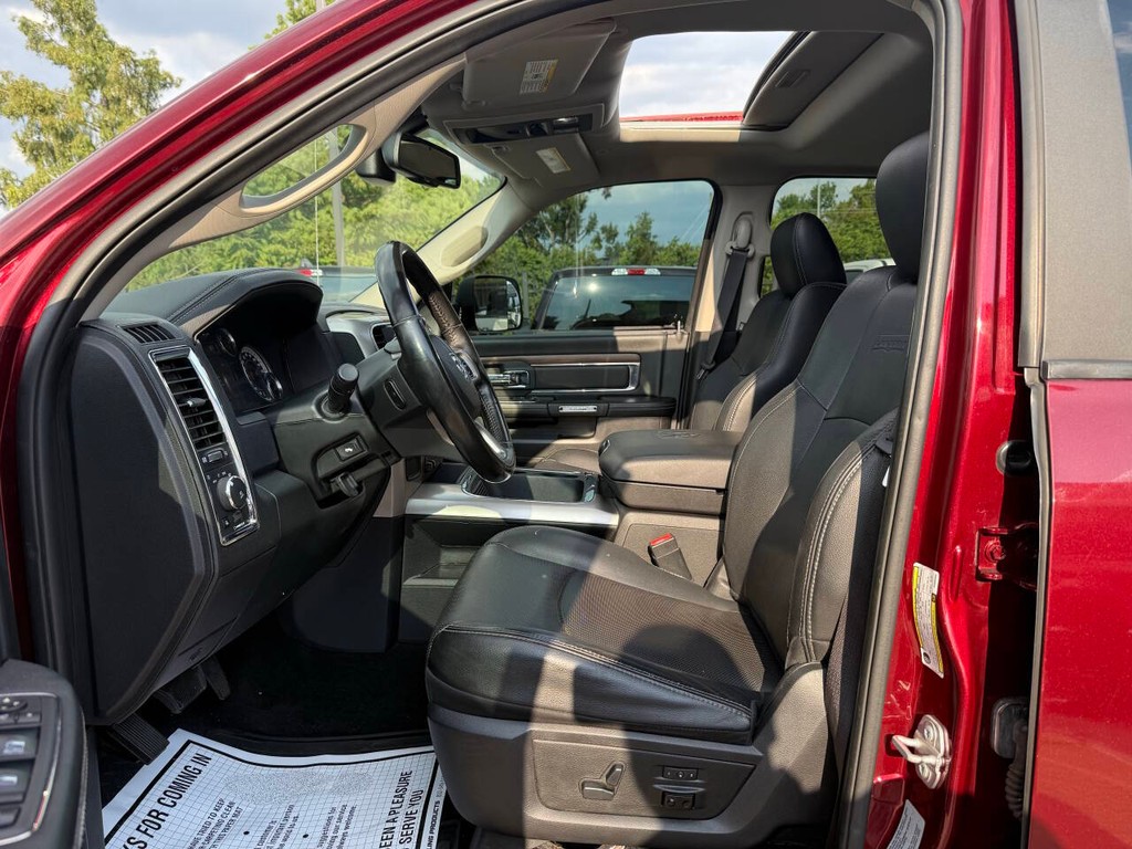 Ram 3500 Vehicle Full-screen Gallery Image 07