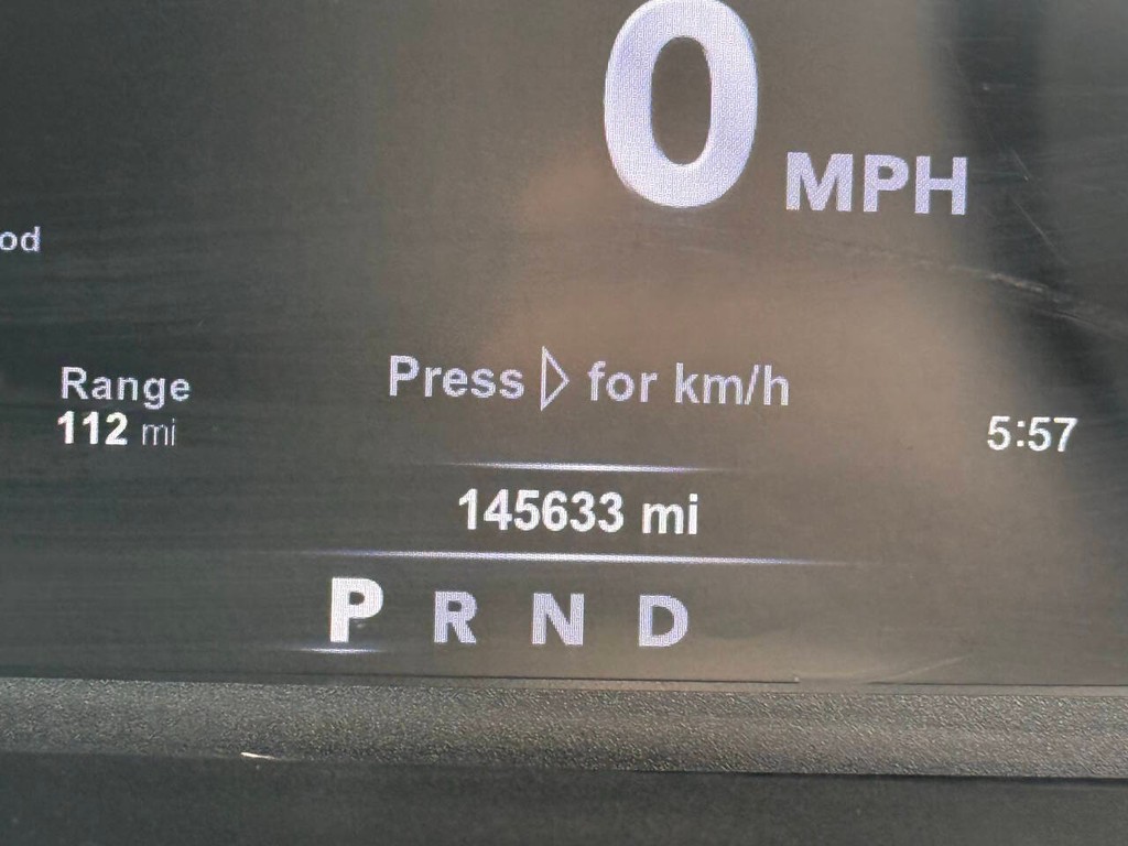 Ram 3500 Vehicle Full-screen Gallery Image 32