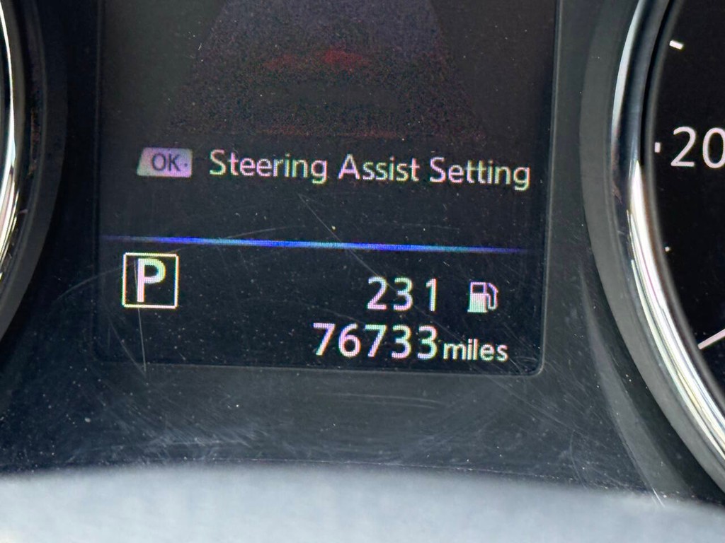 Nissan Rogue Vehicle Full-screen Gallery Image 34