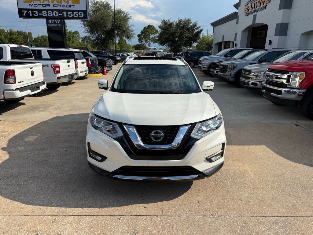 Nissan Rogue Vehicle Full-screen Gallery Image 43