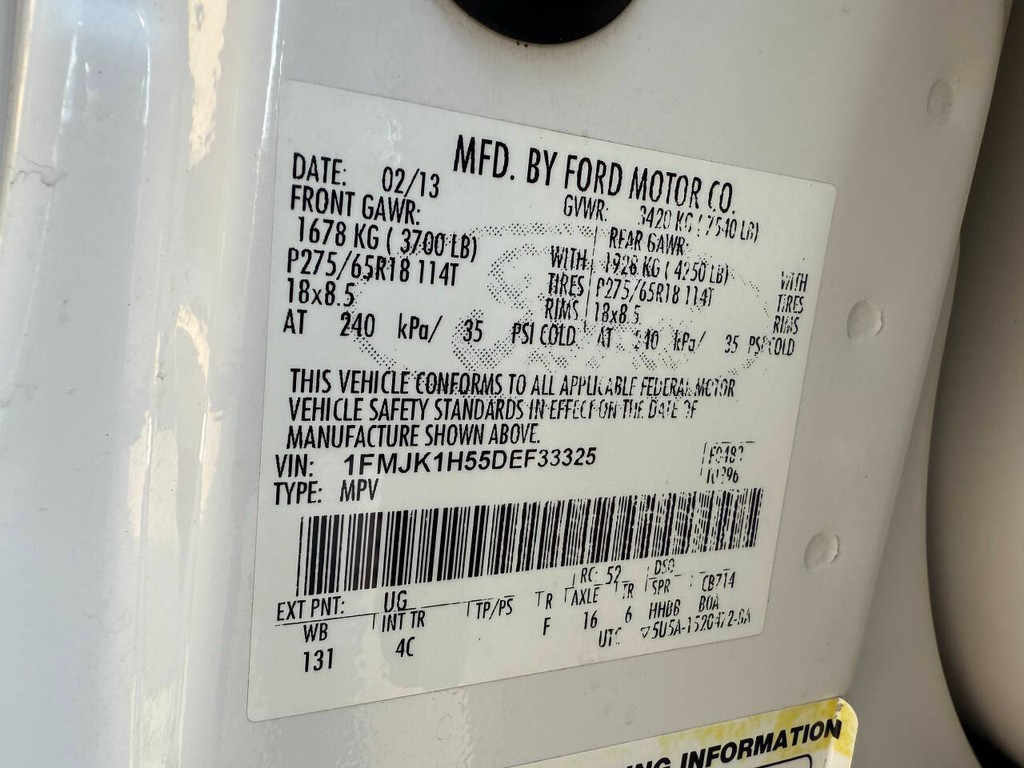 Ford Expedition EL Vehicle Full-screen Gallery Image 35