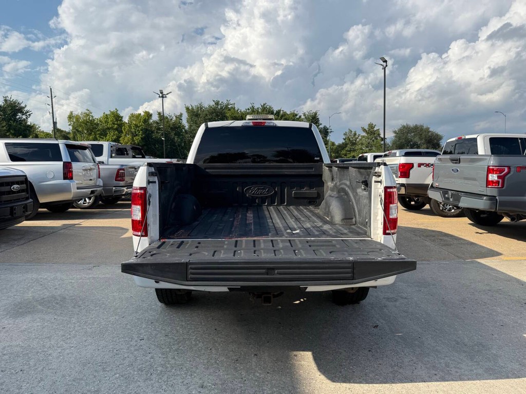 Ford F-150 Vehicle Full-screen Gallery Image 38