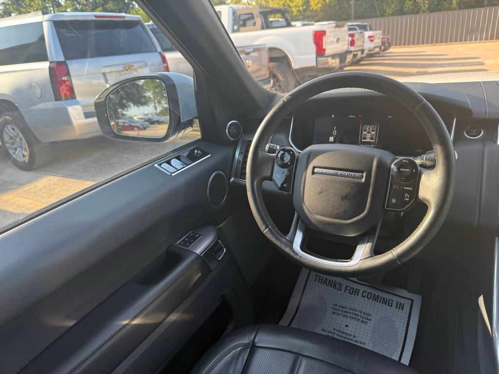 Land Rover Range Rover Sport Vehicle Full-screen Gallery Image 19