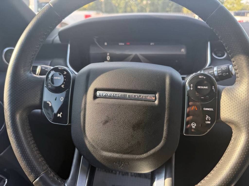 Land Rover Range Rover Sport Vehicle Full-screen Gallery Image 23