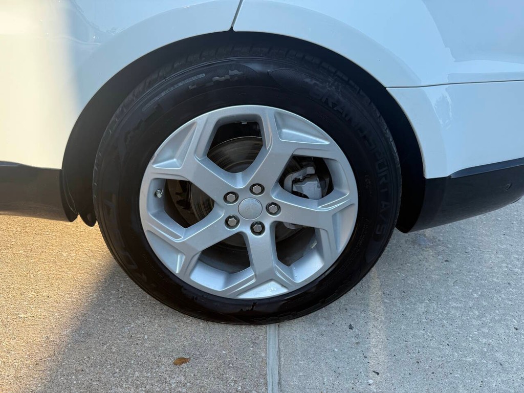 Land Rover Range Rover Sport Vehicle Full-screen Gallery Image 37