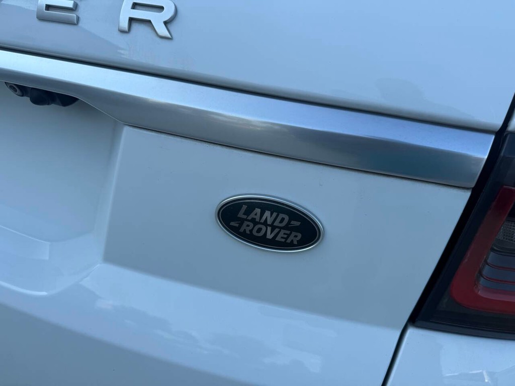 Land Rover Range Rover Sport Vehicle Full-screen Gallery Image 41