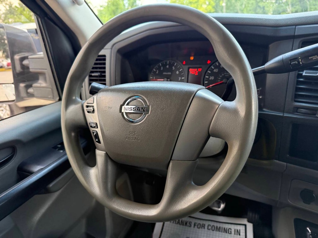 Nissan NV Cargo Vehicle Full-screen Gallery Image 15