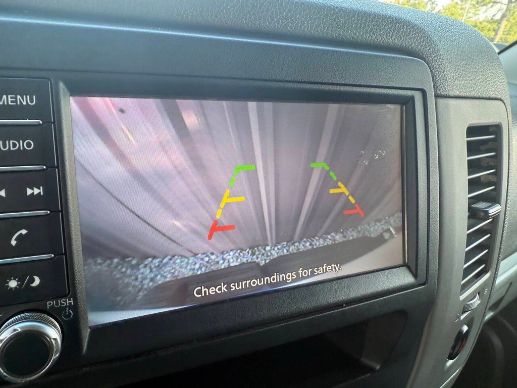 Nissan NV Cargo Vehicle Full-screen Gallery Image 19