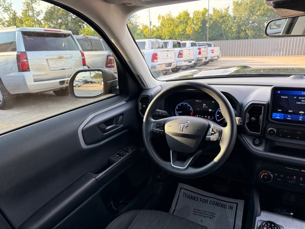 Ford Bronco Sport Vehicle Full-screen Gallery Image 19