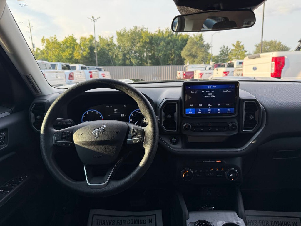 Ford Bronco Sport Vehicle Full-screen Gallery Image 21