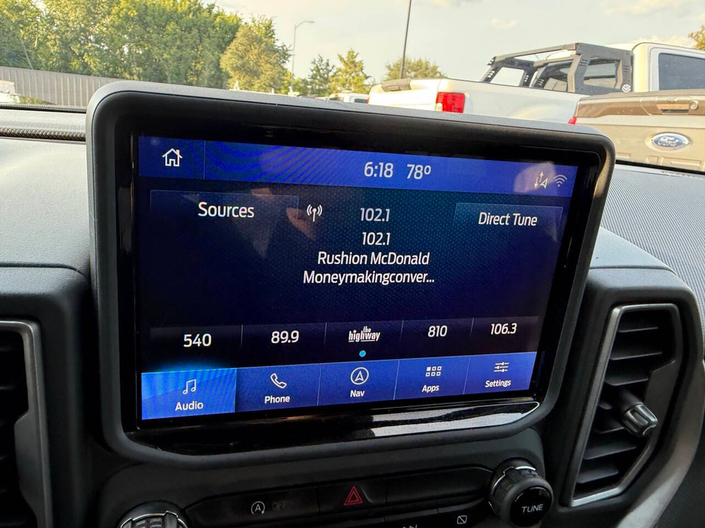 Ford Bronco Sport Vehicle Full-screen Gallery Image 25