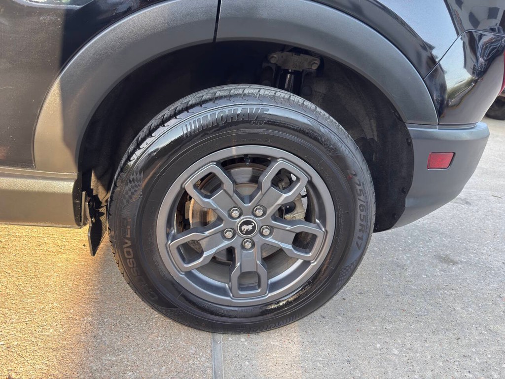 Ford Bronco Sport Vehicle Full-screen Gallery Image 35