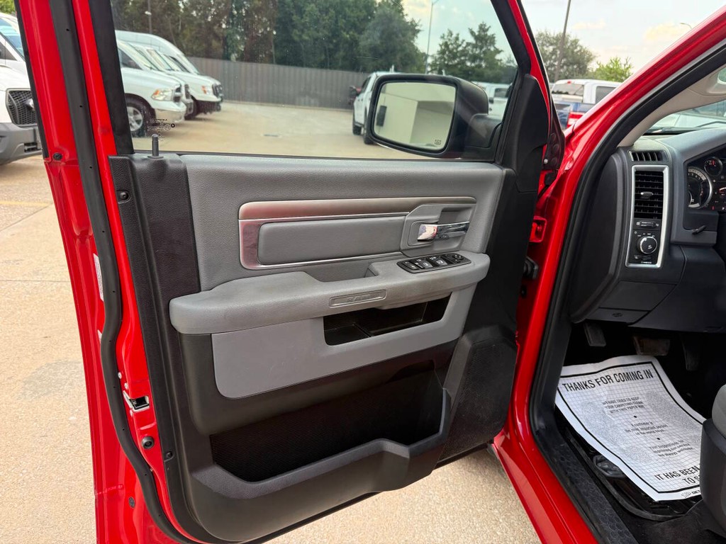 Ram 1500 Vehicle Full-screen Gallery Image 08