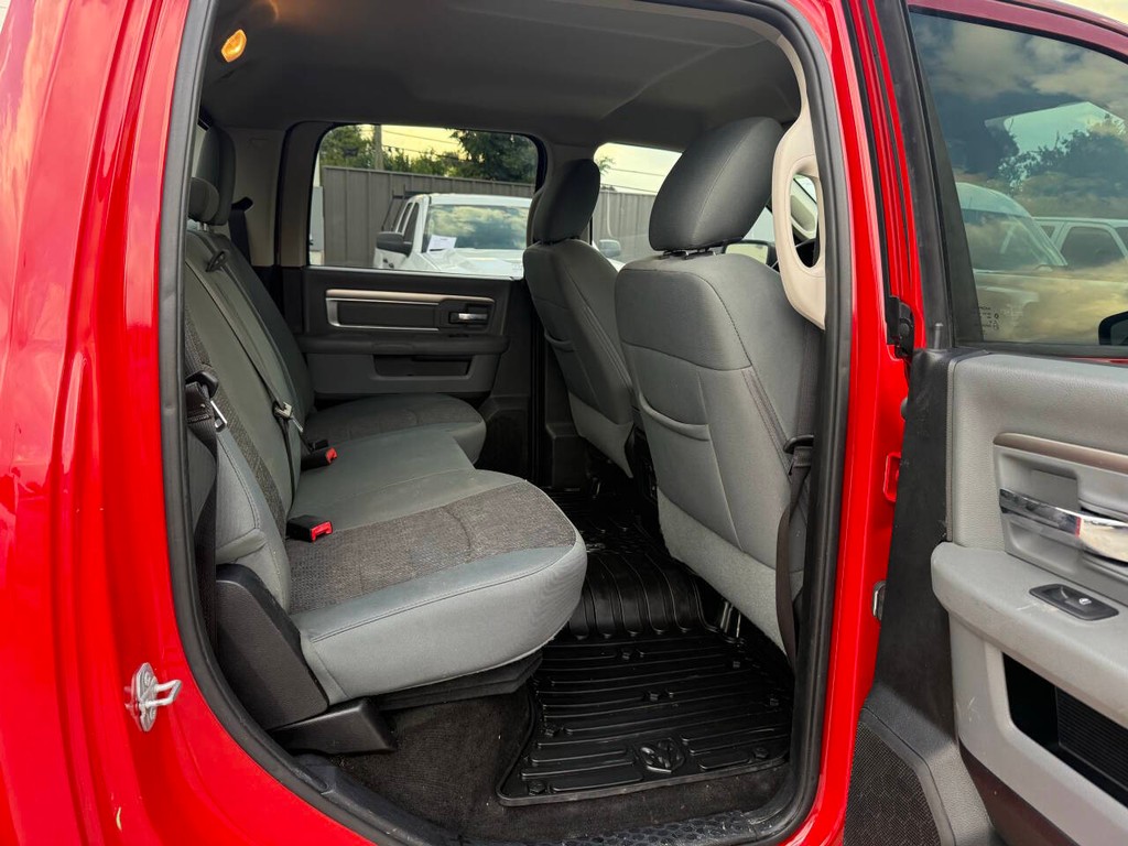 Ram 1500 Vehicle Full-screen Gallery Image 15