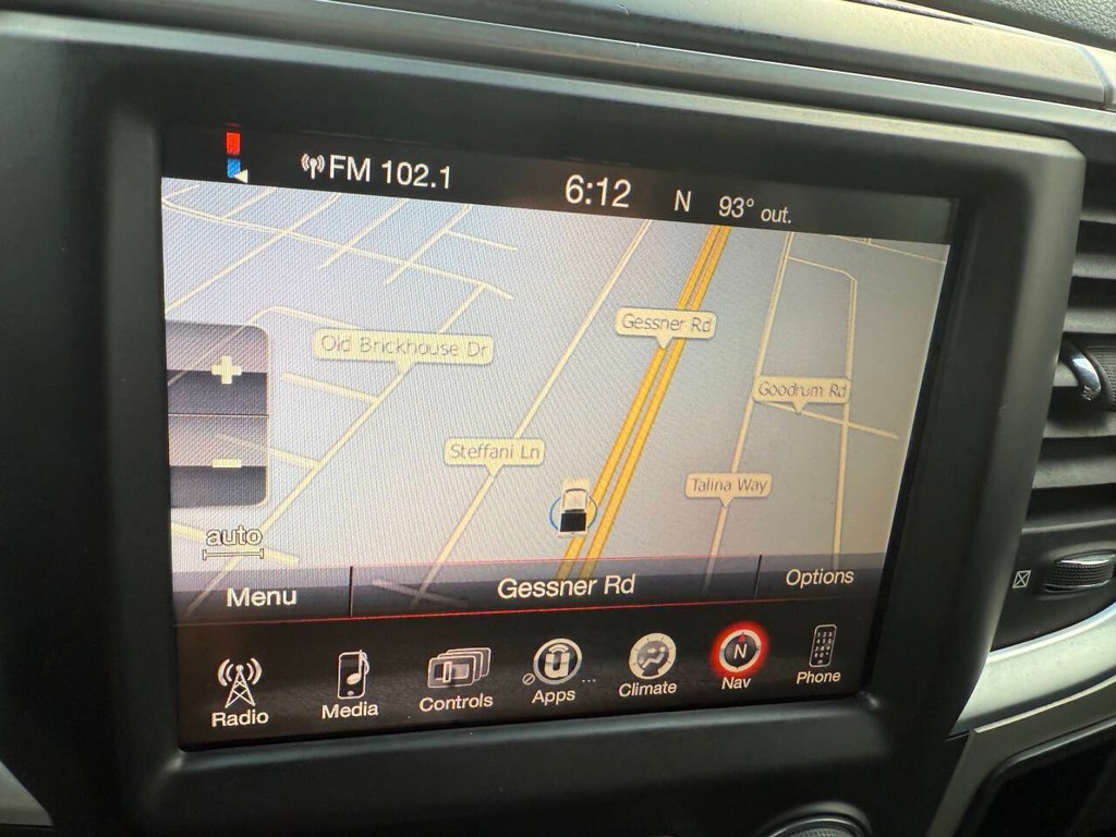 Ram 1500 Vehicle Full-screen Gallery Image 25