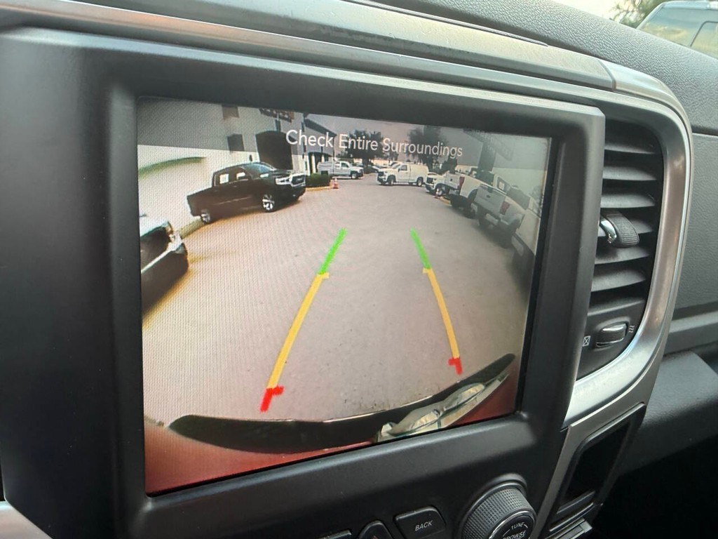 Ram 1500 Vehicle Full-screen Gallery Image 26