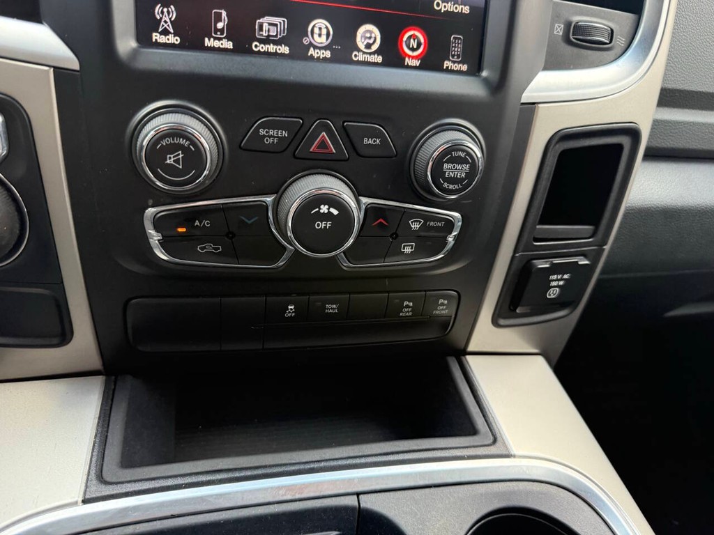 Ram 1500 Vehicle Full-screen Gallery Image 28