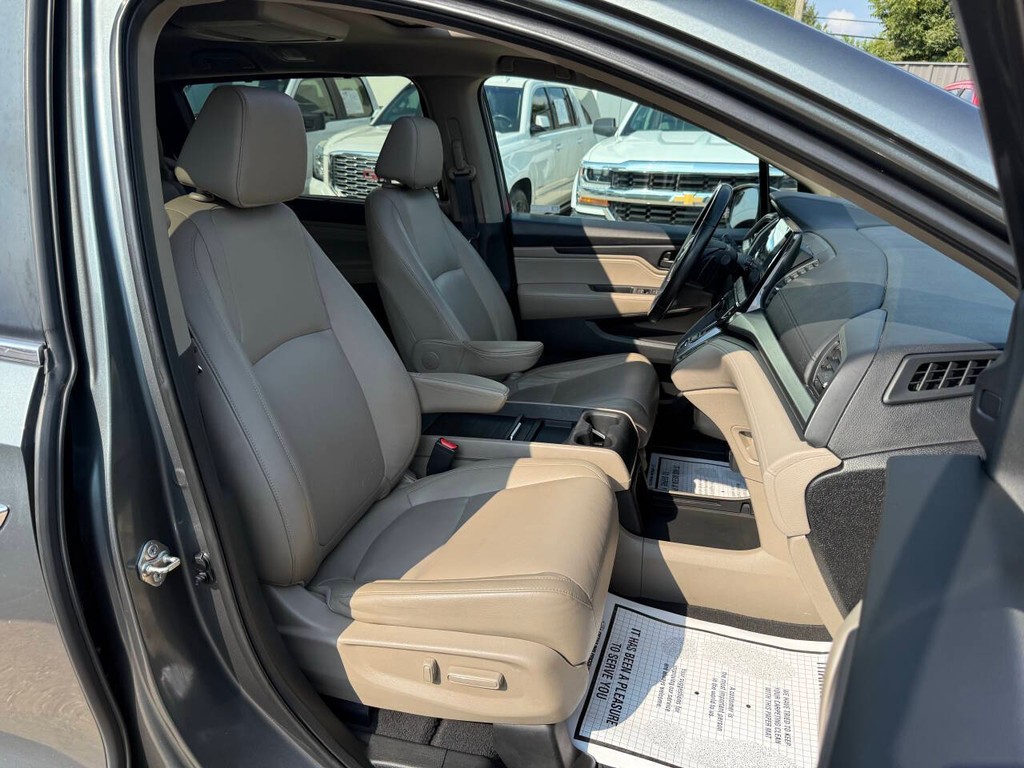 Honda Odyssey Vehicle Full-screen Gallery Image 10